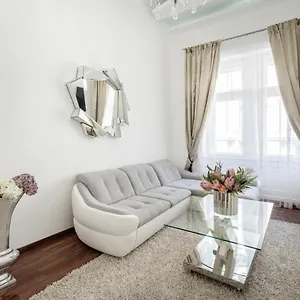 Apartamento Opera Luxury With Free Parking, Budapest